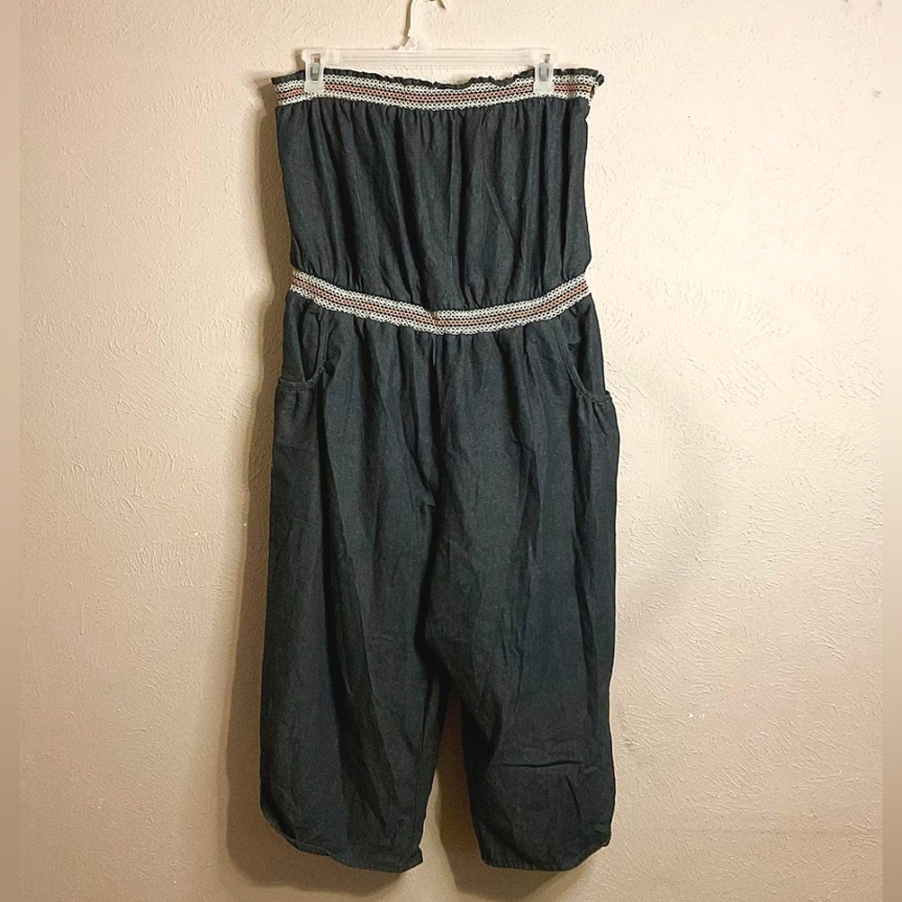 Cute denim plus romper WITH POCKETS!